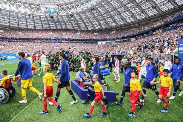 够凭借团队 够凭借团队